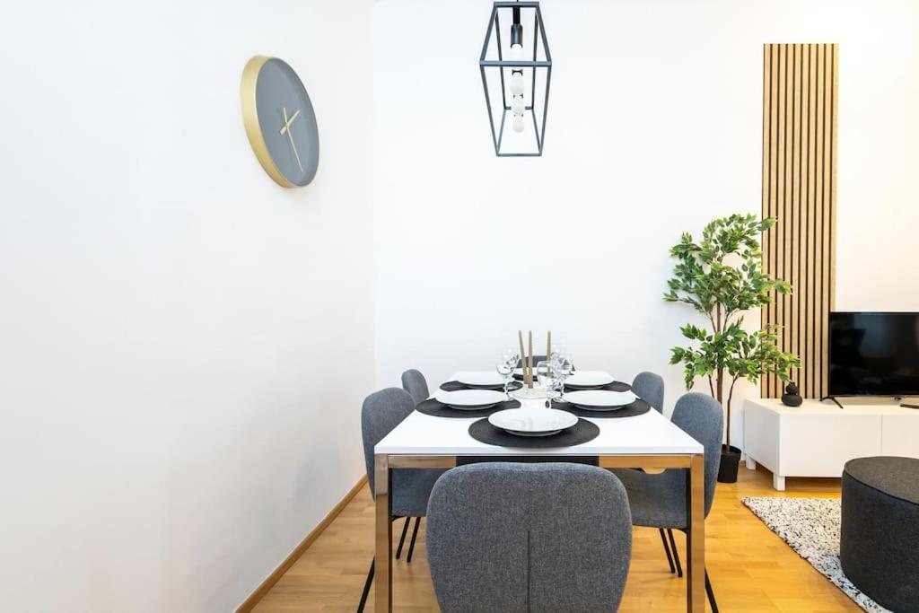 Orestaliving - Spacious 2br On The Danube Canal * Viena