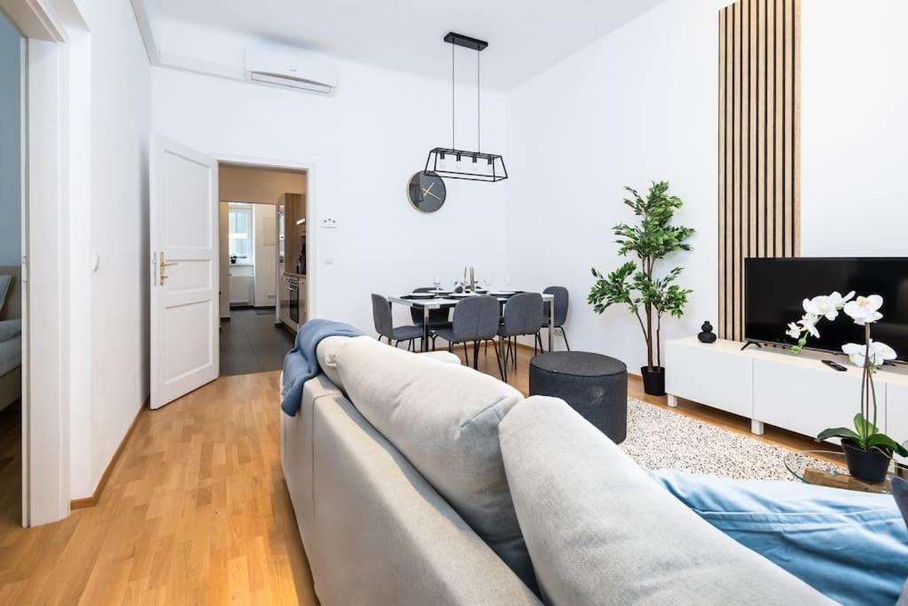 Orestaliving - Spacious 2br On The Danube Canal Apartamento Viena